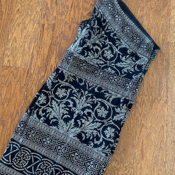 Sparkley formal dress - Picture 6 of 7